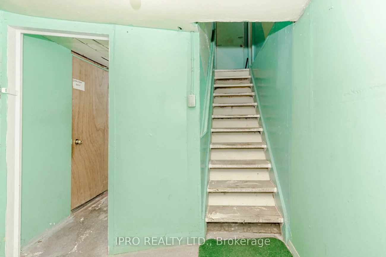 846, Wilson, Downsview-Roding-CFB, Toronto