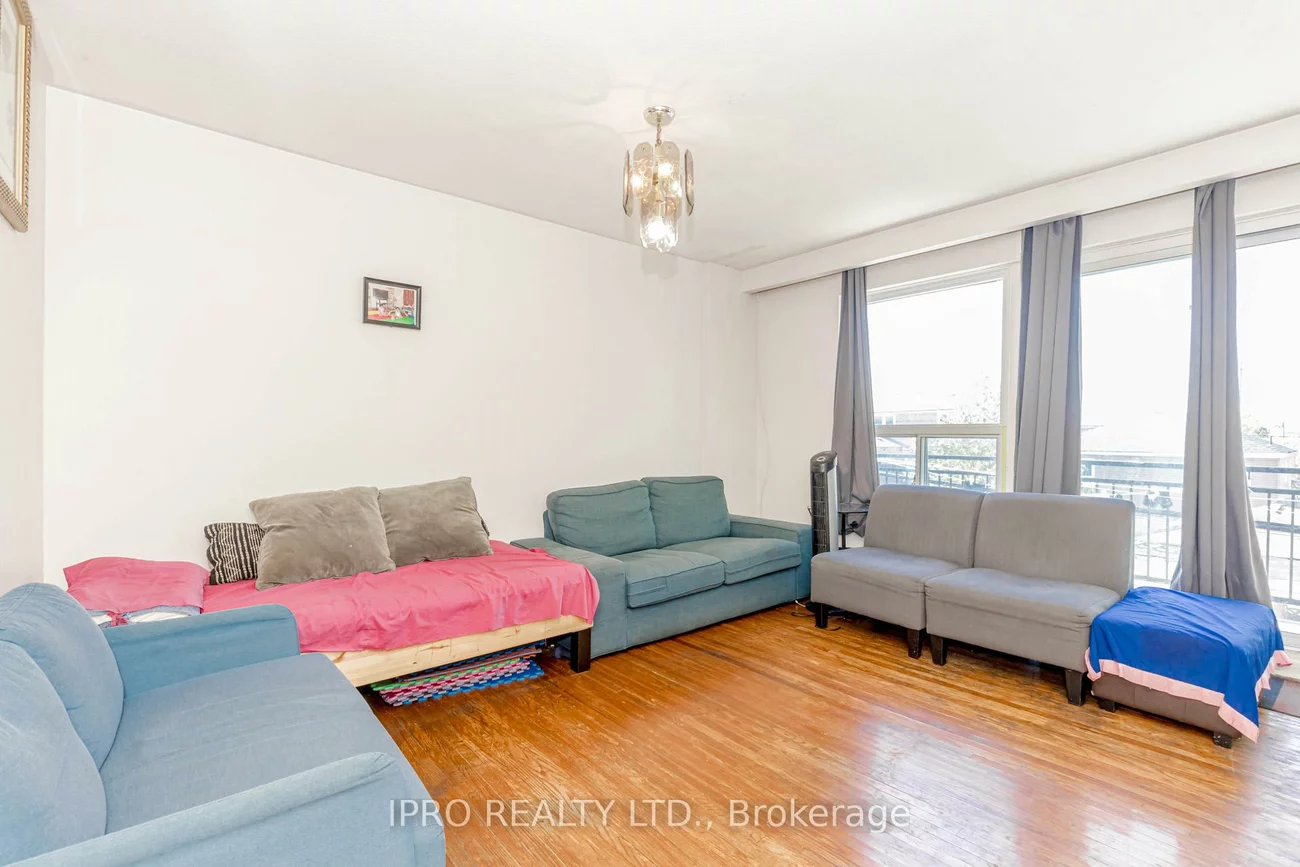 846, Wilson, Downsview-Roding-CFB, Toronto