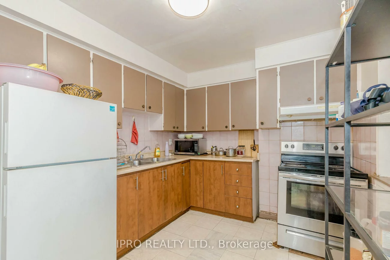 846, Wilson, Downsview-Roding-CFB, Toronto