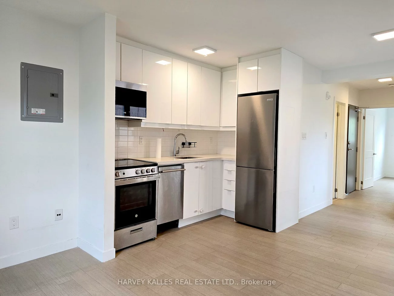 521, Brown's Line, Alderwood, Toronto
