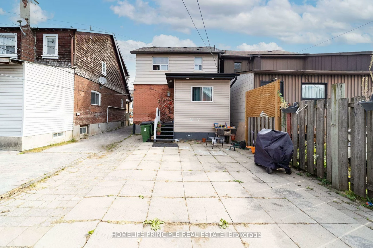 1608, WESTON, Weston, Toronto