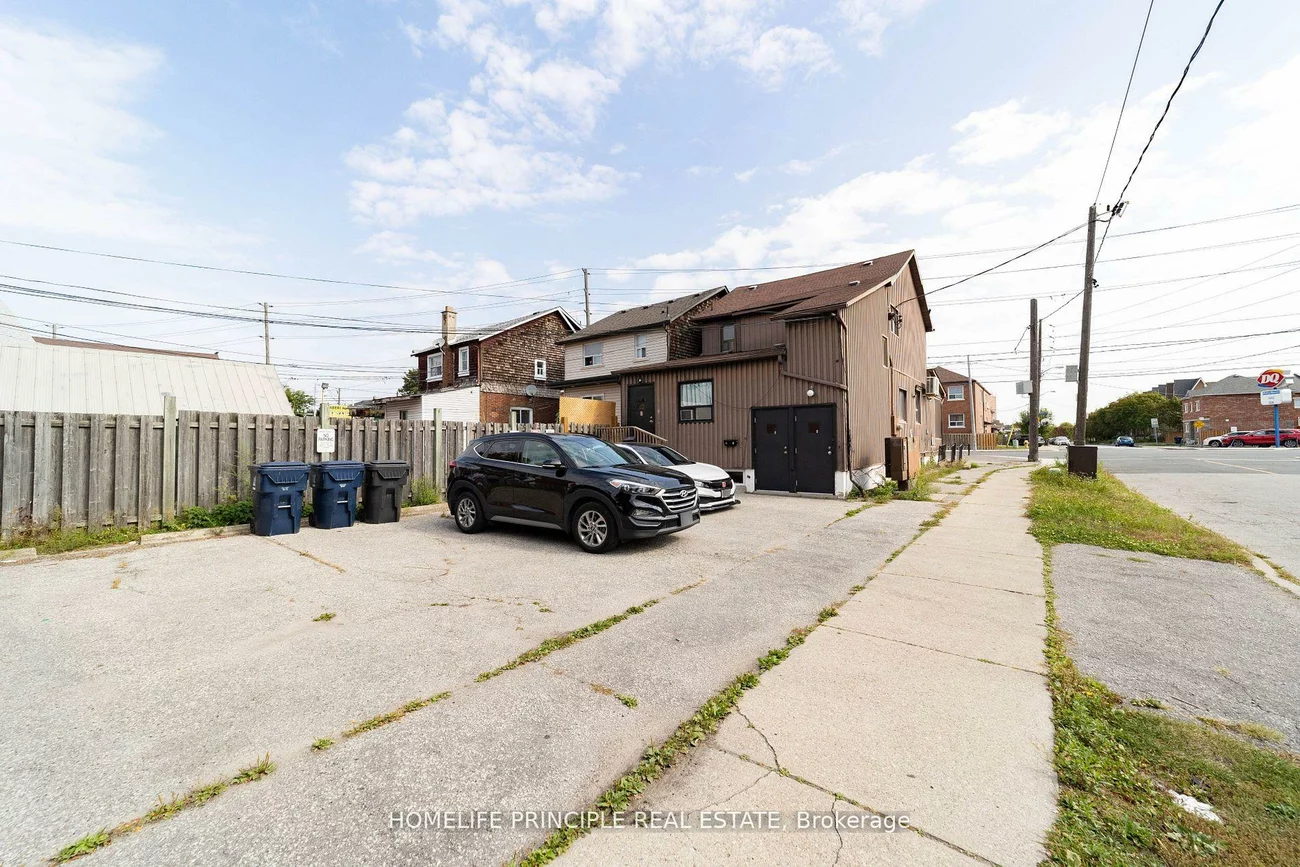 1608, WESTON, Weston, Toronto
