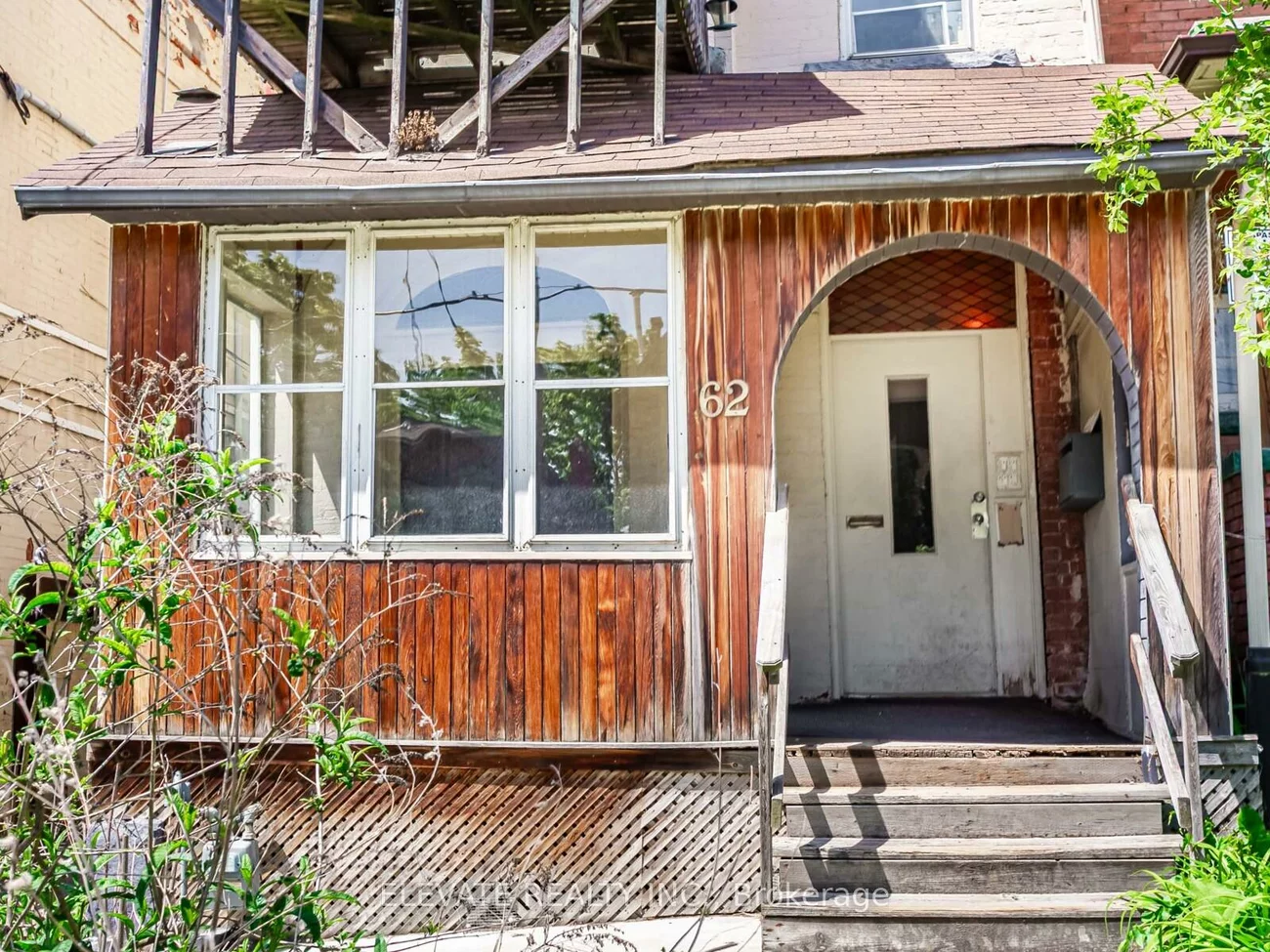 62, Harvard, Roncesvalles, Toronto