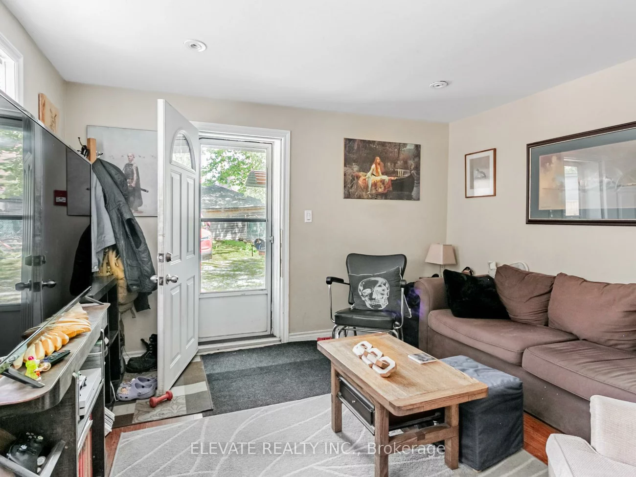 62, Harvard, Roncesvalles, Toronto