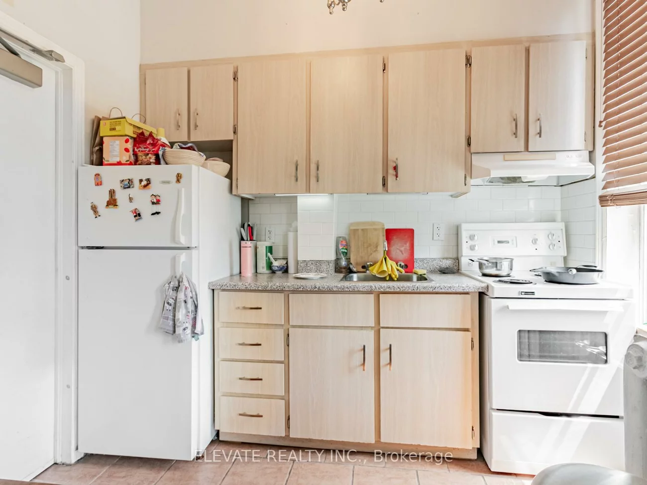 62, Harvard, Roncesvalles, Toronto