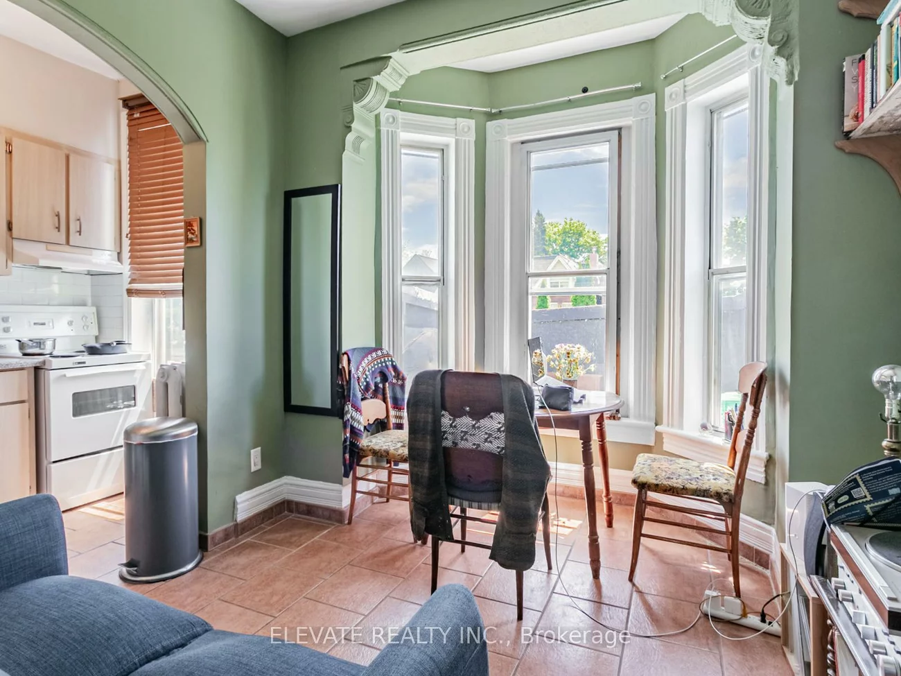62, Harvard, Roncesvalles, Toronto