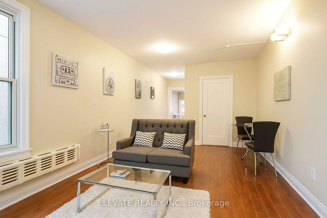 62, Harvard, Roncesvalles, Toronto