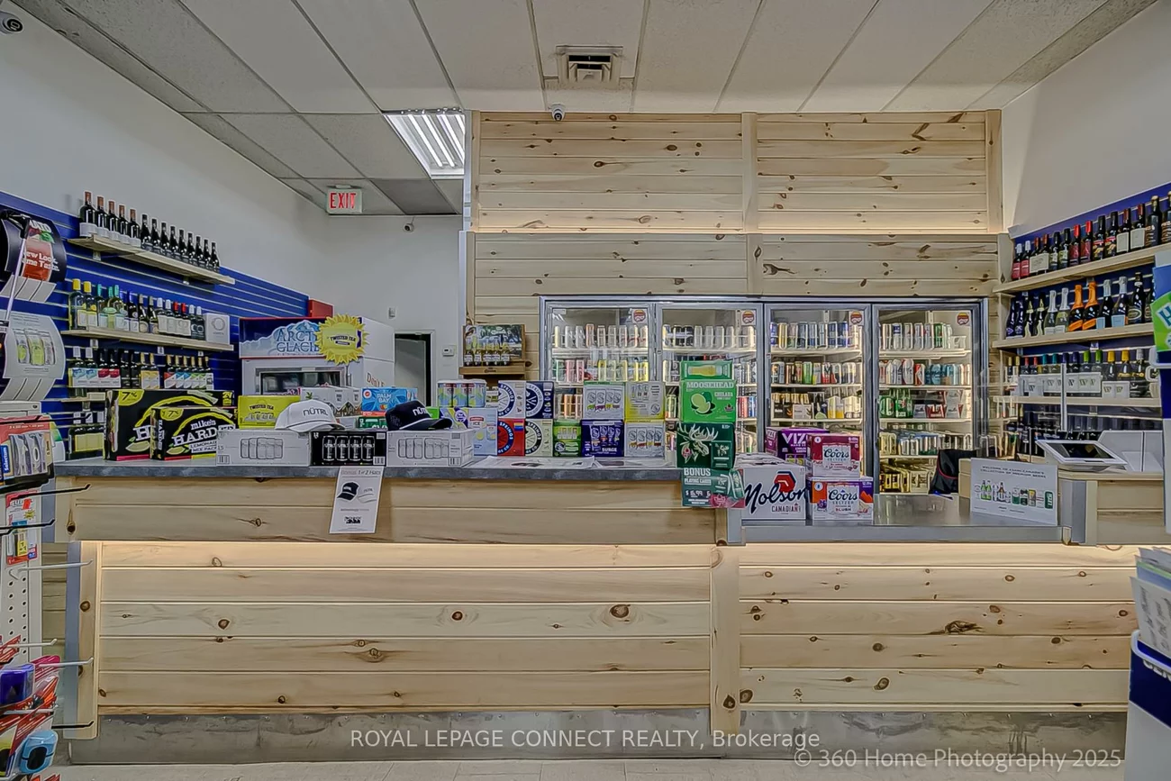 1012, Wilson, Downsview-Roding-CFB, Toronto