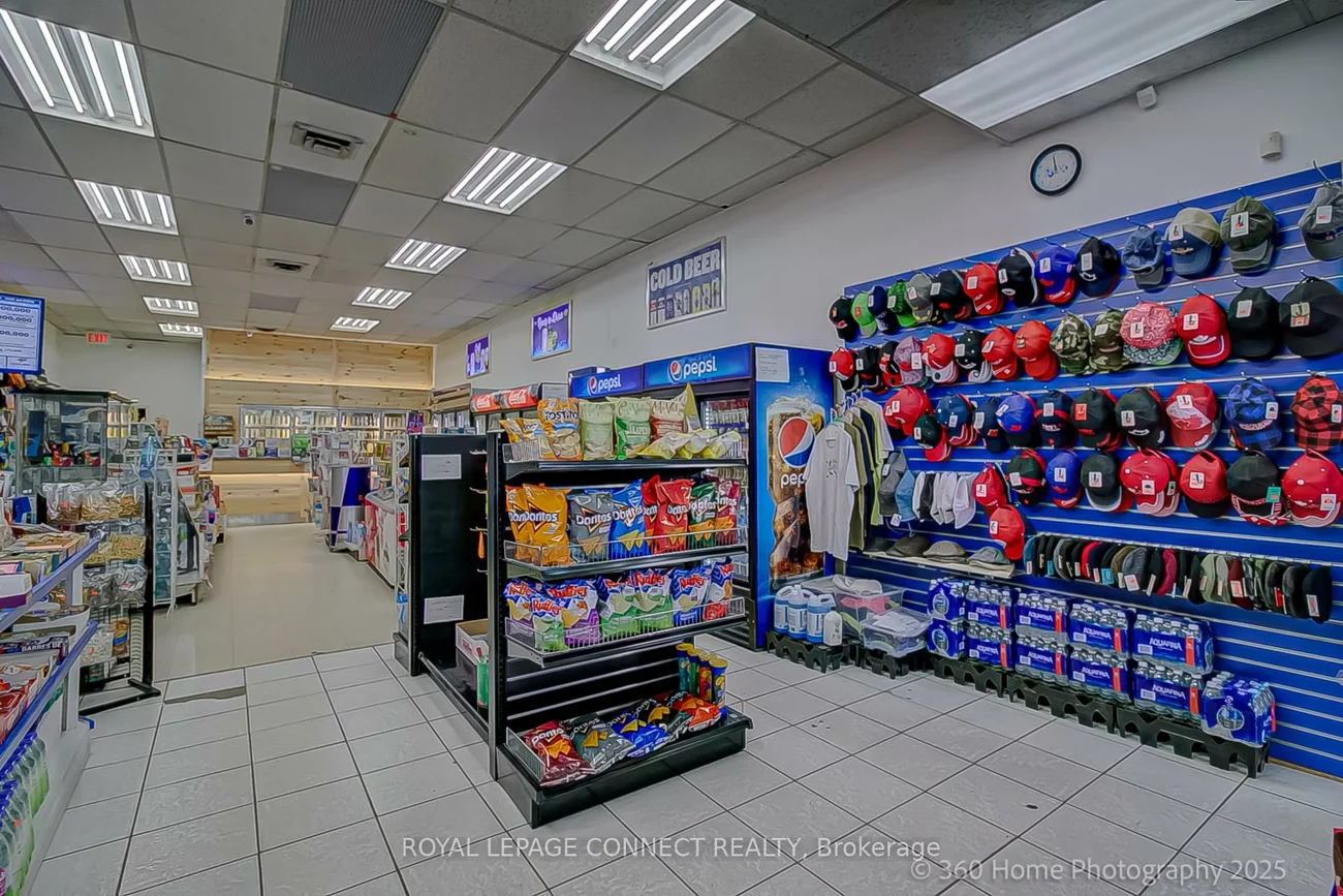 1012, Wilson, Downsview-Roding-CFB, Toronto