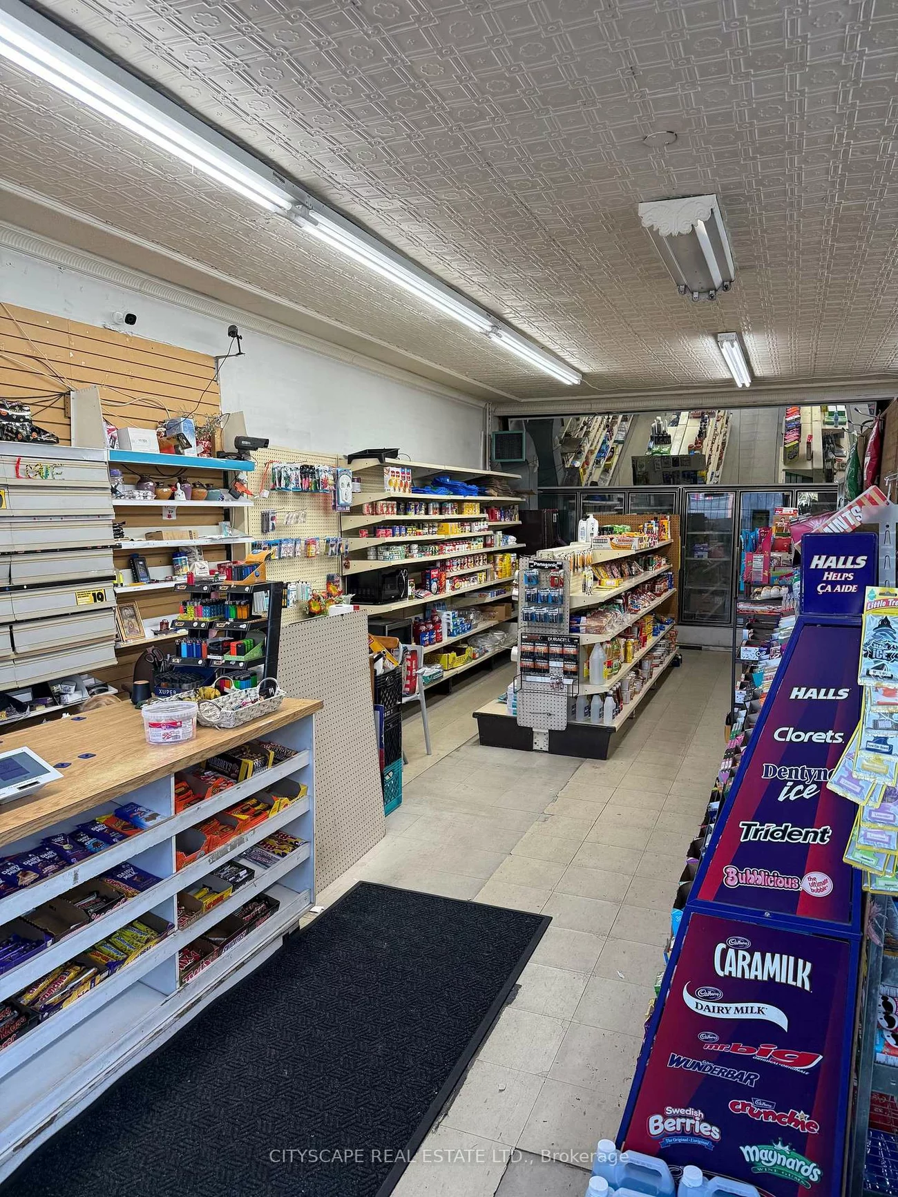 54, Evans, Mimico, Toronto