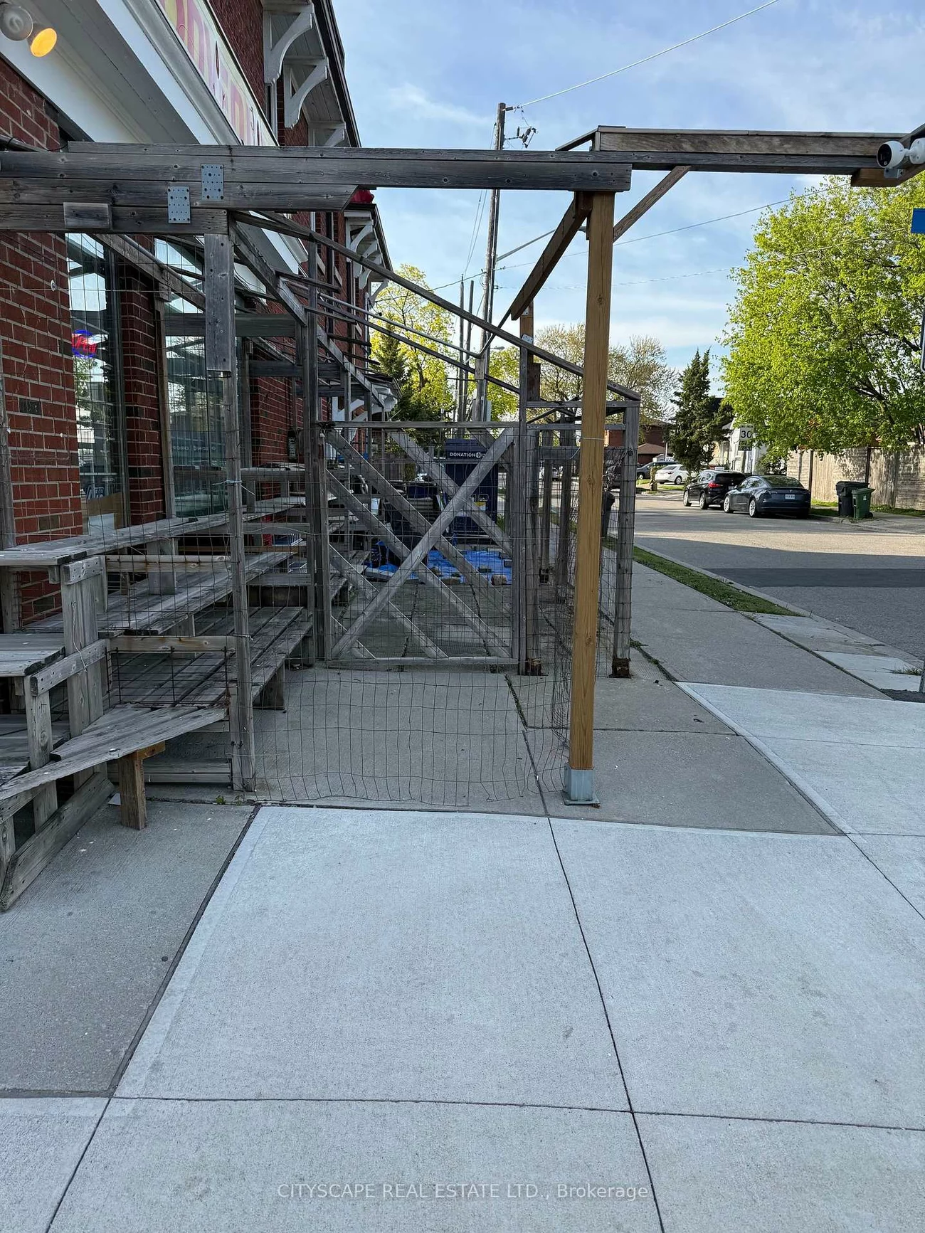 54, Evans, Mimico, Toronto