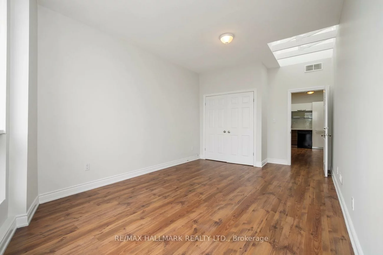 3631, Dundas, Runnymede-Bloor West Village, Toronto