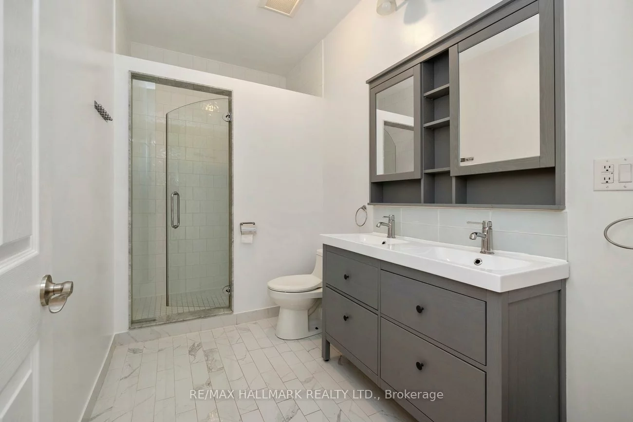 3631, Dundas, Runnymede-Bloor West Village, Toronto