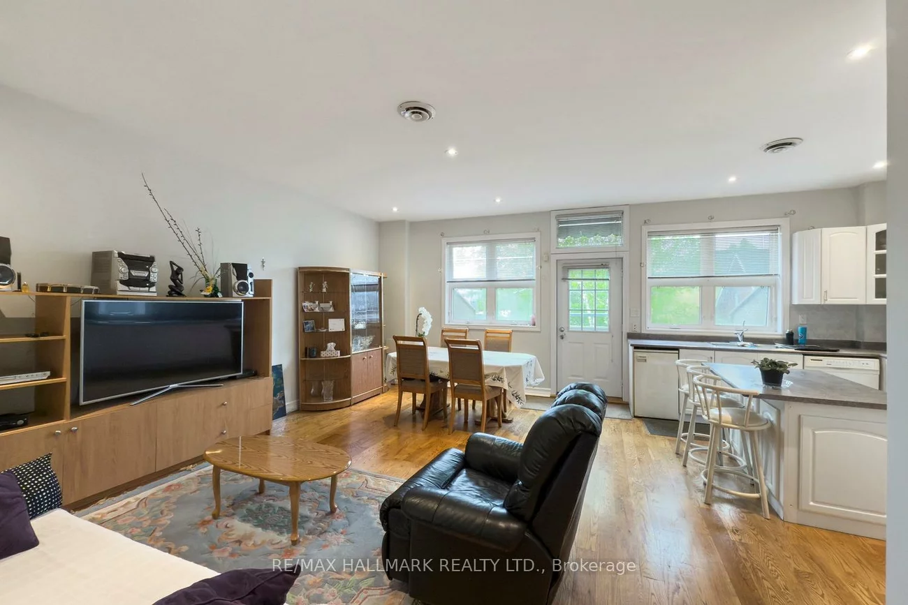 3631, Dundas, Runnymede-Bloor West Village, Toronto