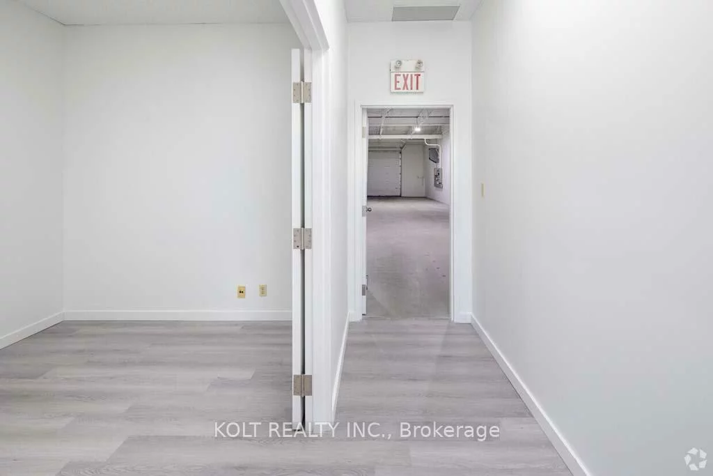 1040, Martin Grove, West Humber-Clairville, Toronto