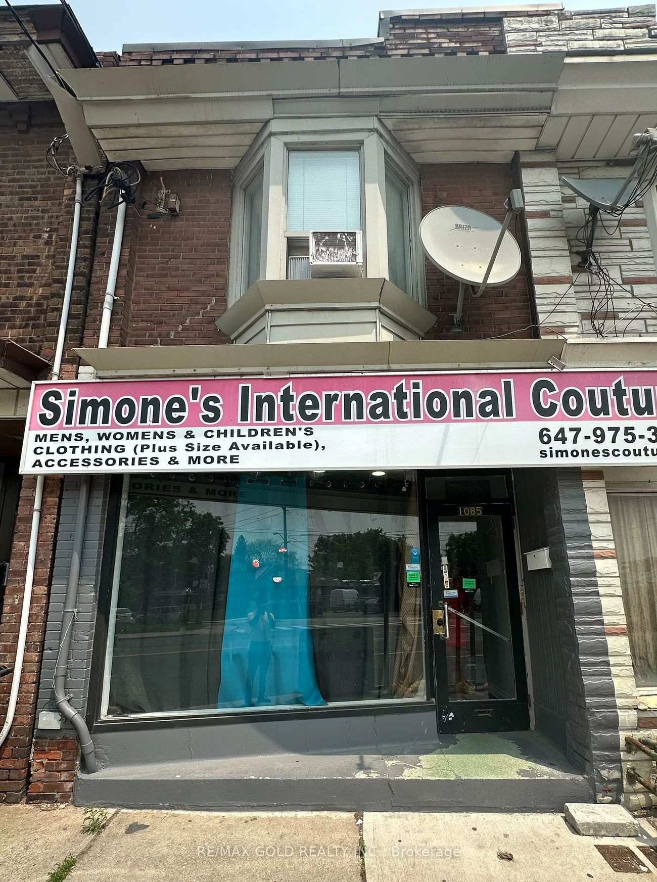 1085, Weston, Weston, Toronto