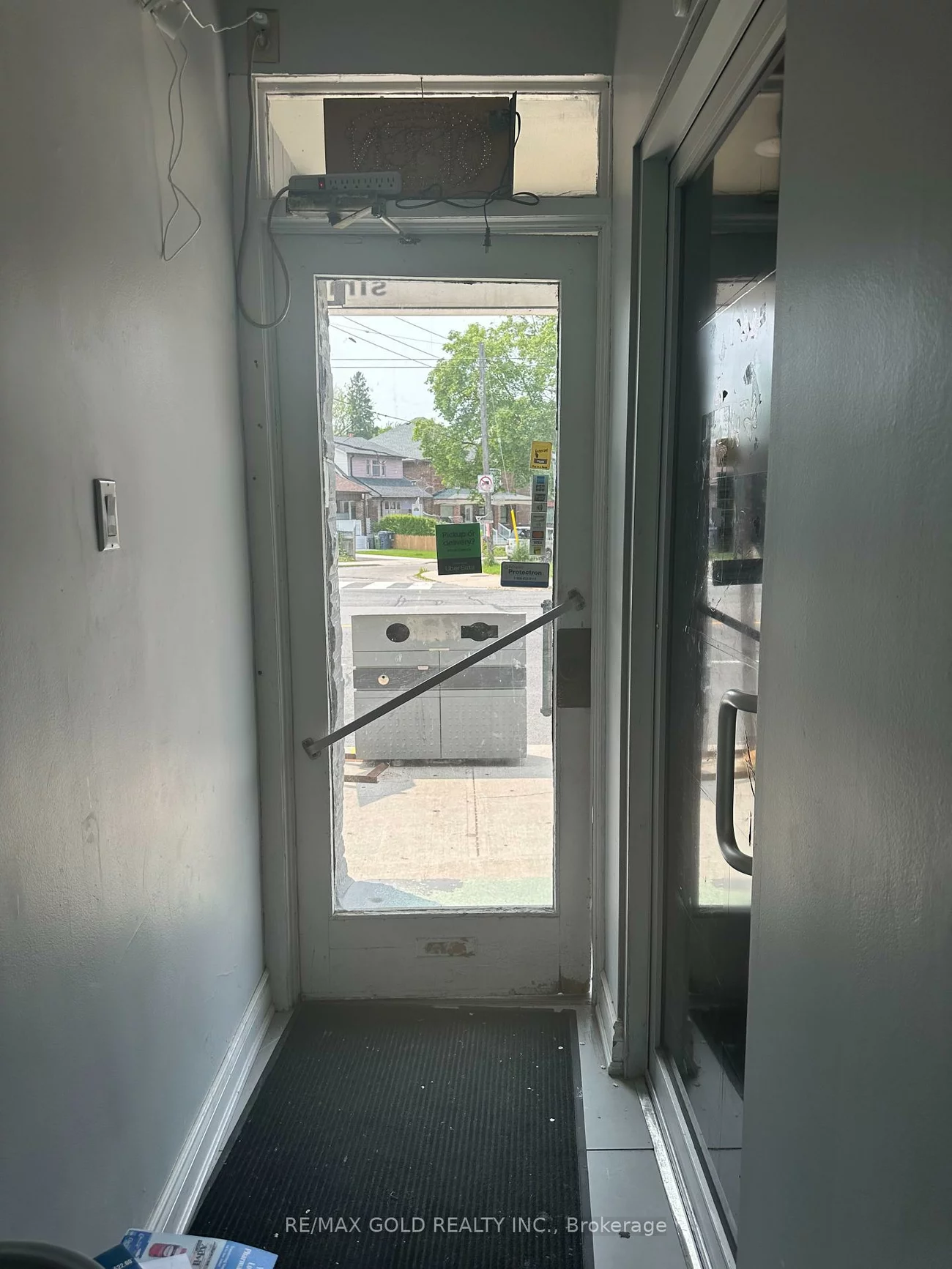 1085, Weston, Weston, Toronto