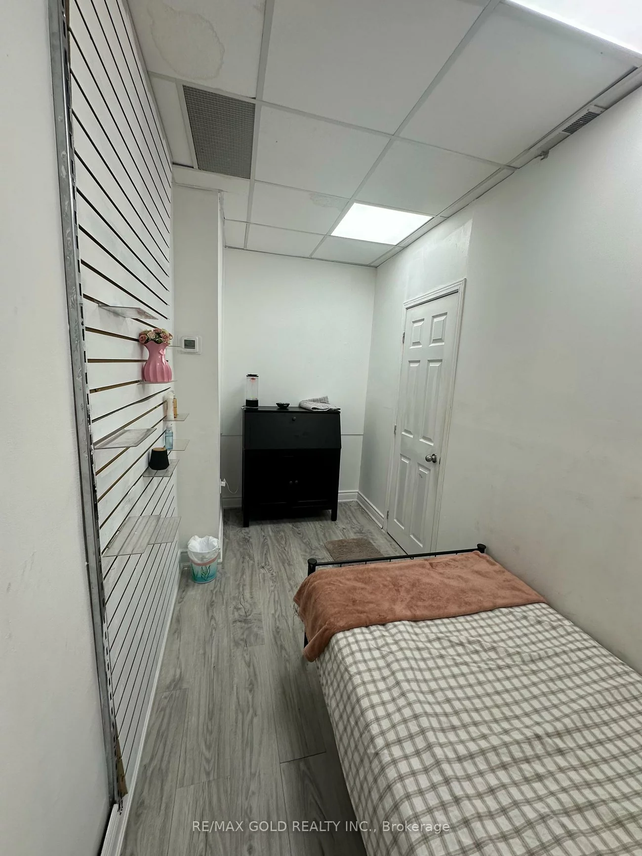 1085, Weston, Weston, Toronto