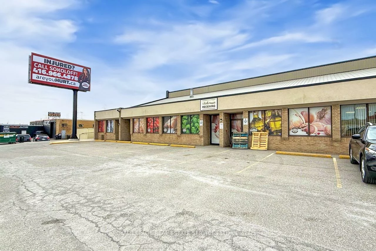 557, Dixon, West Humber-Clairville, Toronto