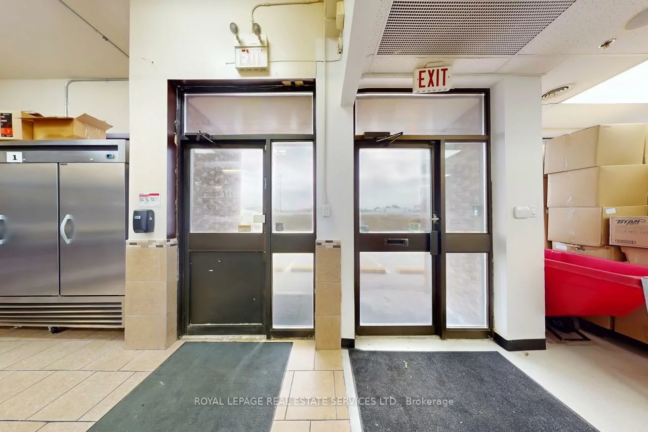 557, Dixon, West Humber-Clairville, Toronto