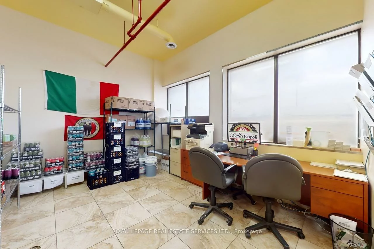 557, Dixon, West Humber-Clairville, Toronto