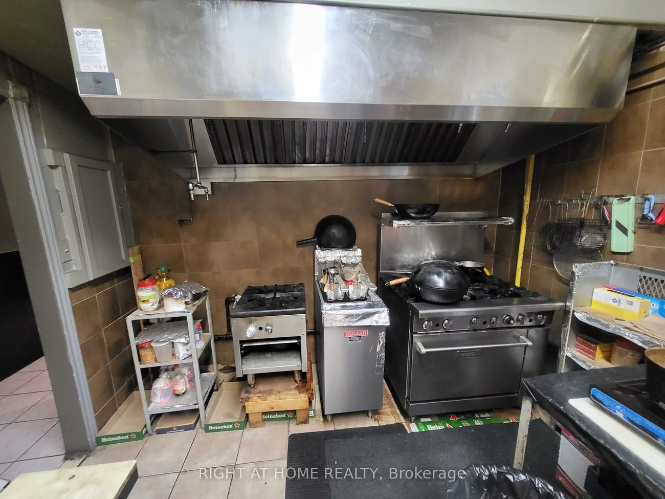 825, Runnymede, Runnymede-Bloor West Village, Toronto
