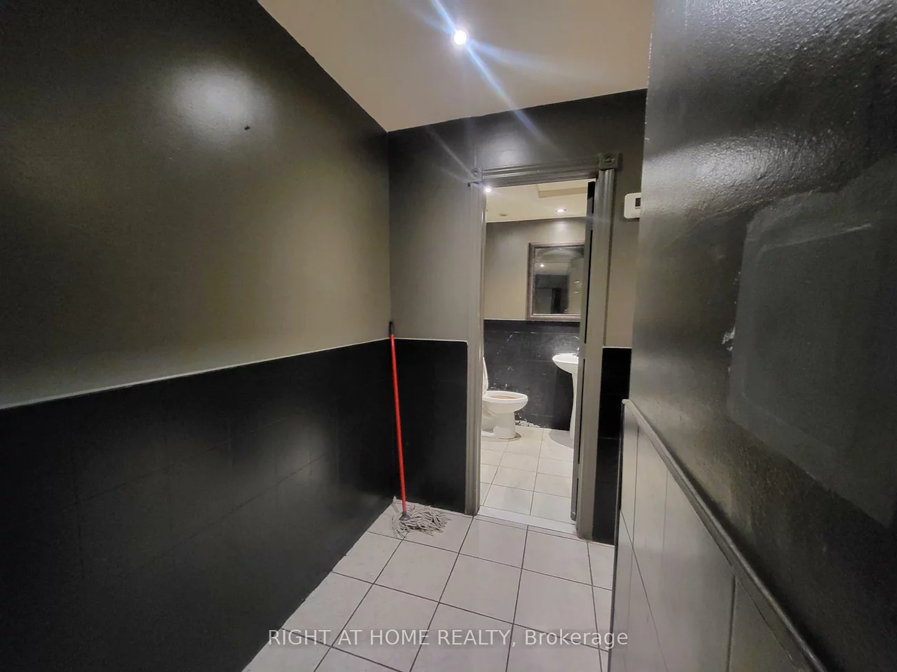 825, Runnymede, Runnymede-Bloor West Village, Toronto