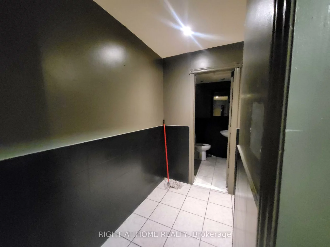 825, Runnymede, Runnymede-Bloor West Village, Toronto