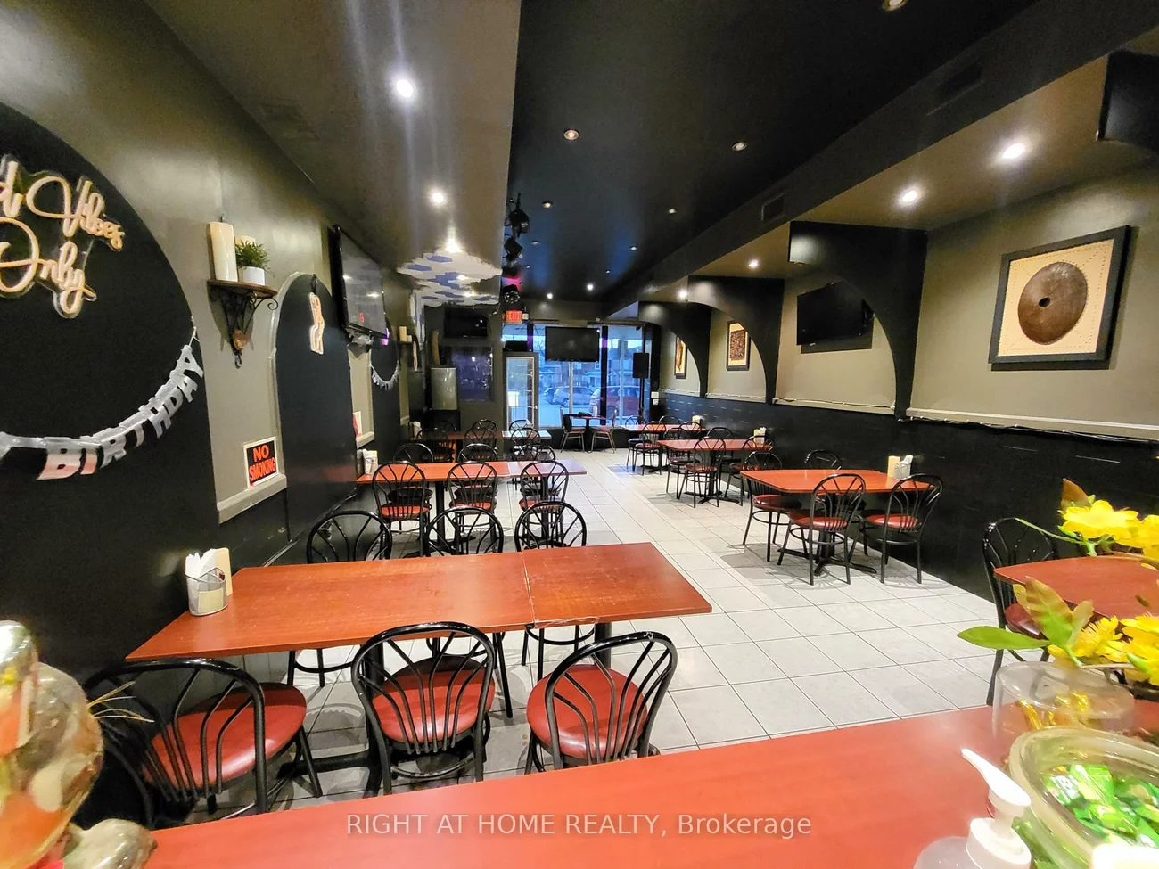 825, Runnymede, Runnymede-Bloor West Village, Toronto