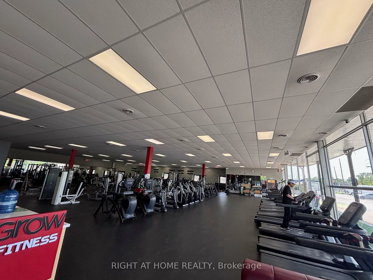 950, Albion, Thistletown-Beaumonde Heights, Toronto