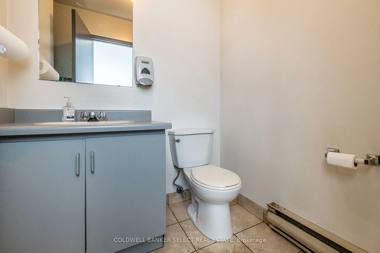 32, Goodmark, West Humber-Clairville, Toronto