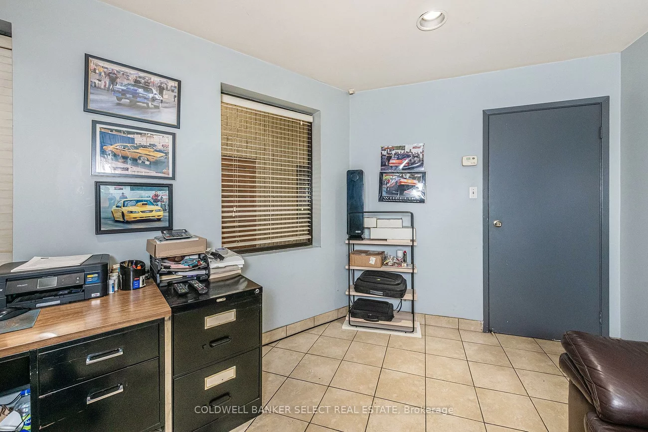 32, Goodmark, West Humber-Clairville, Toronto