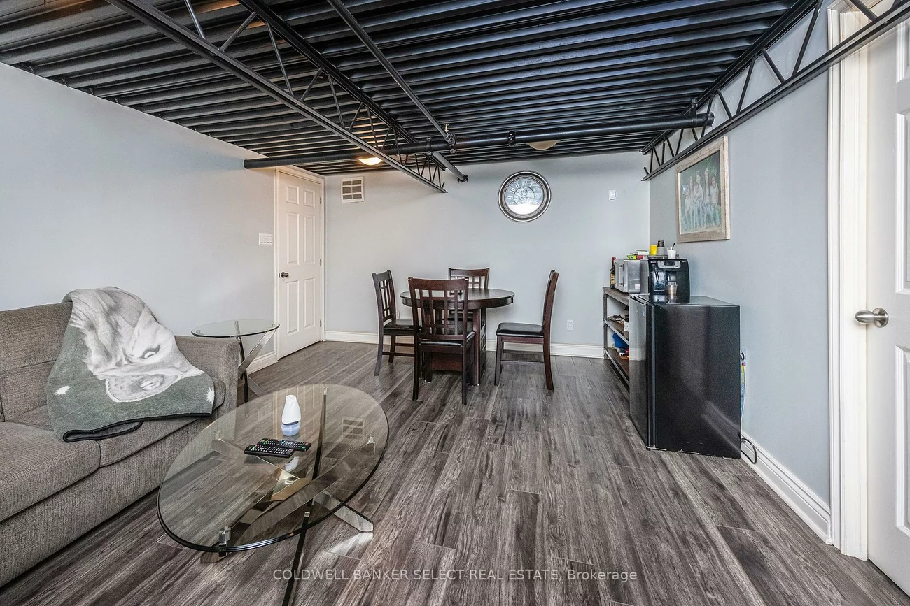 32, Goodmark, West Humber-Clairville, Toronto