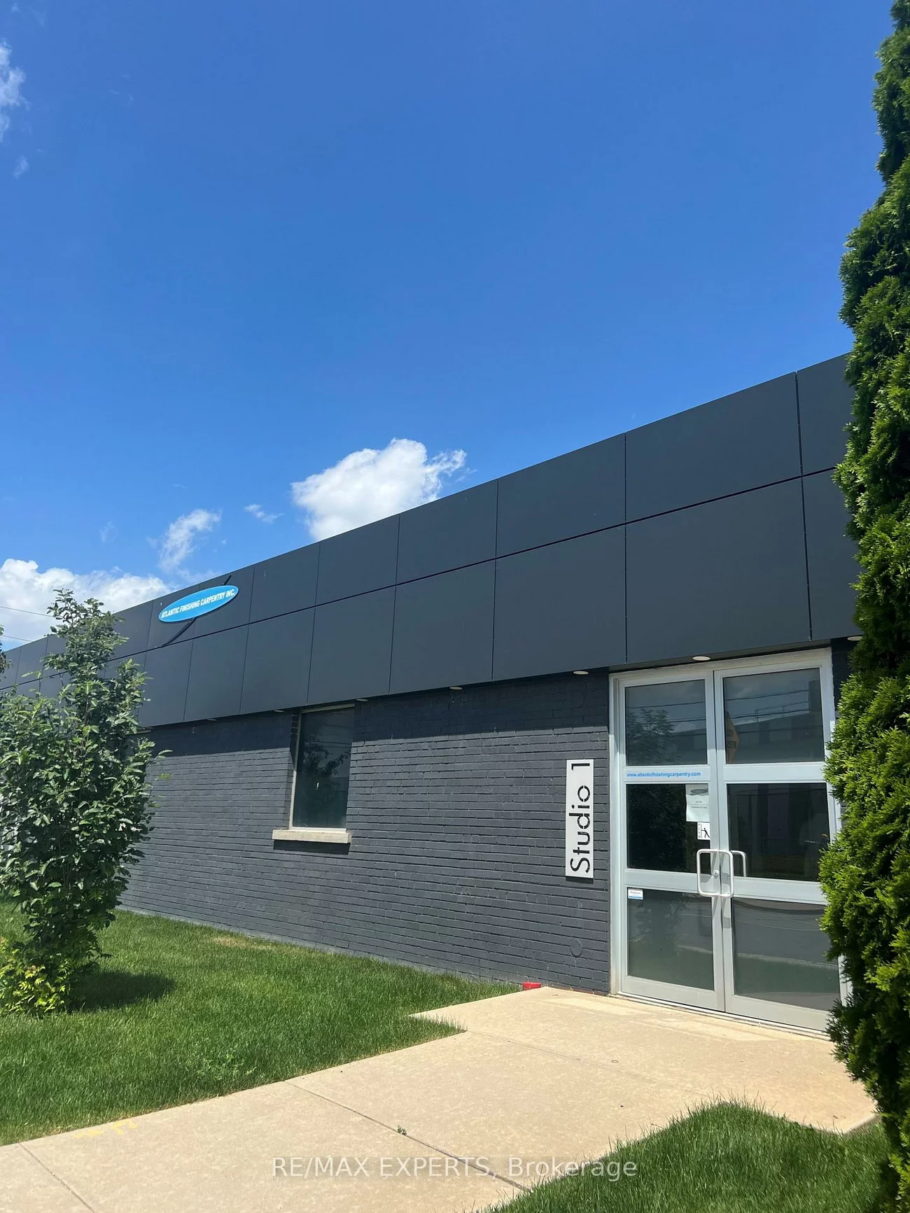 82, Industry, Beechborough-Greenbrook, Toronto