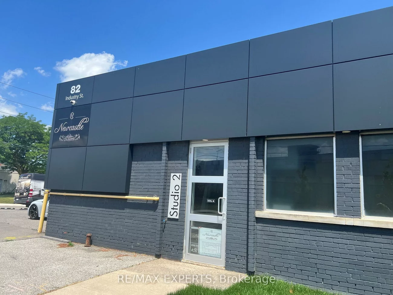 82, Industry, Beechborough-Greenbrook, Toronto
