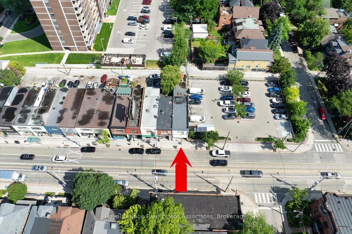 1640, Queen, Roncesvalles, Toronto