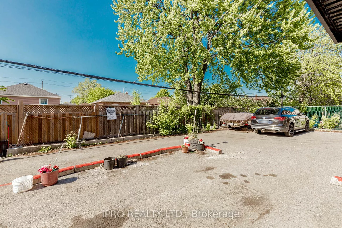846, Wilson, Downsview-Roding-CFB, Toronto