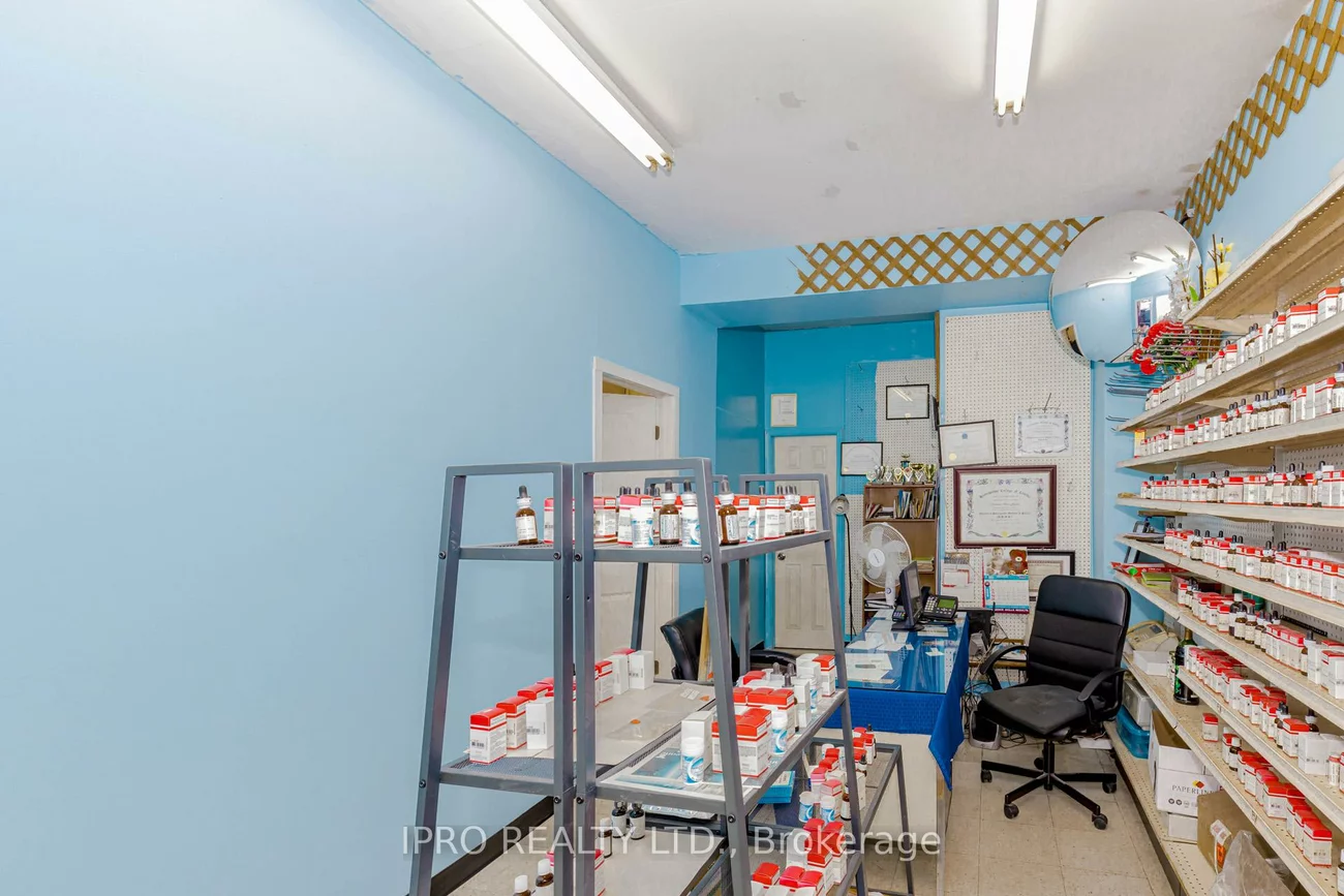 846, Wilson, Downsview-Roding-CFB, Toronto