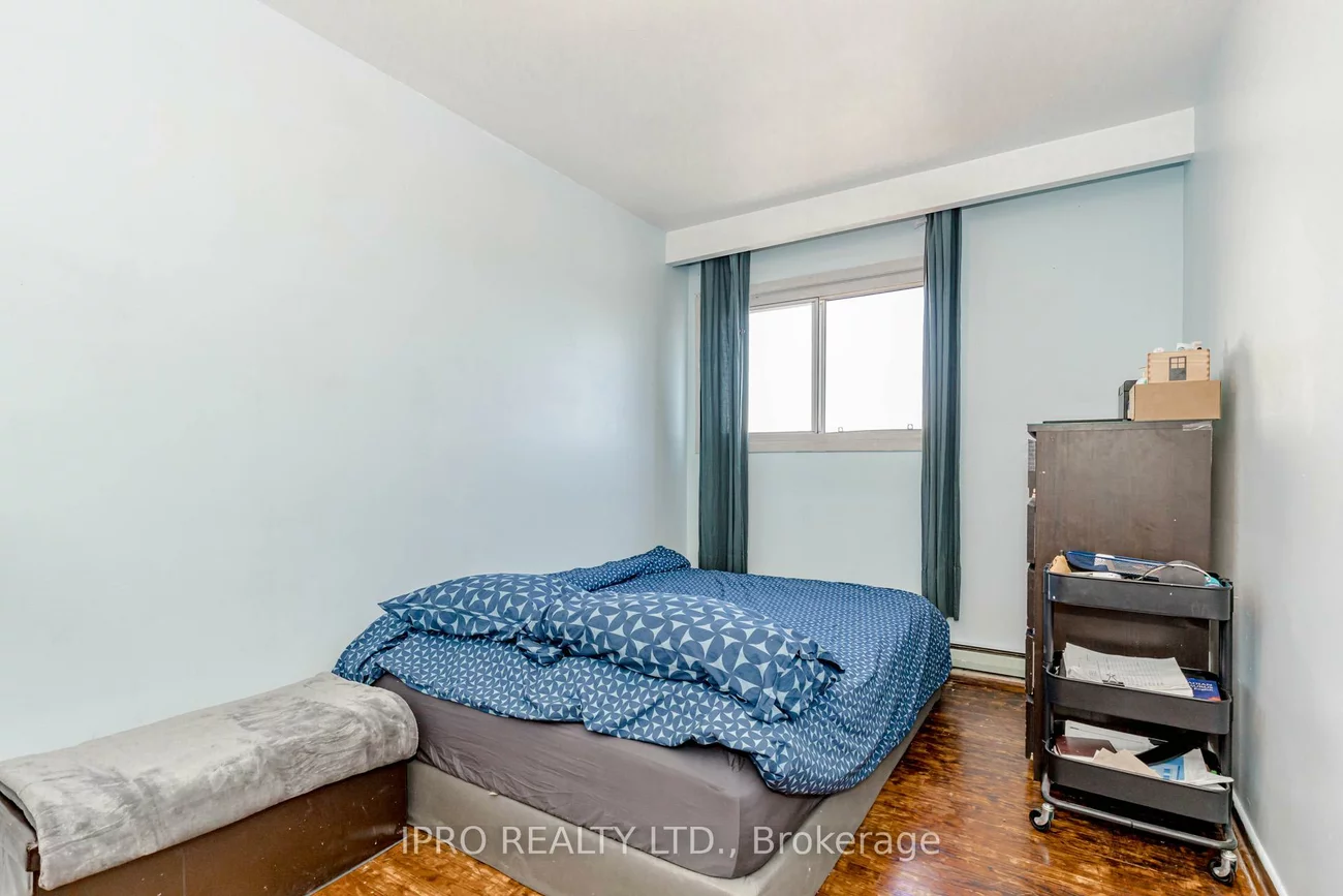 846, Wilson, Downsview-Roding-CFB, Toronto