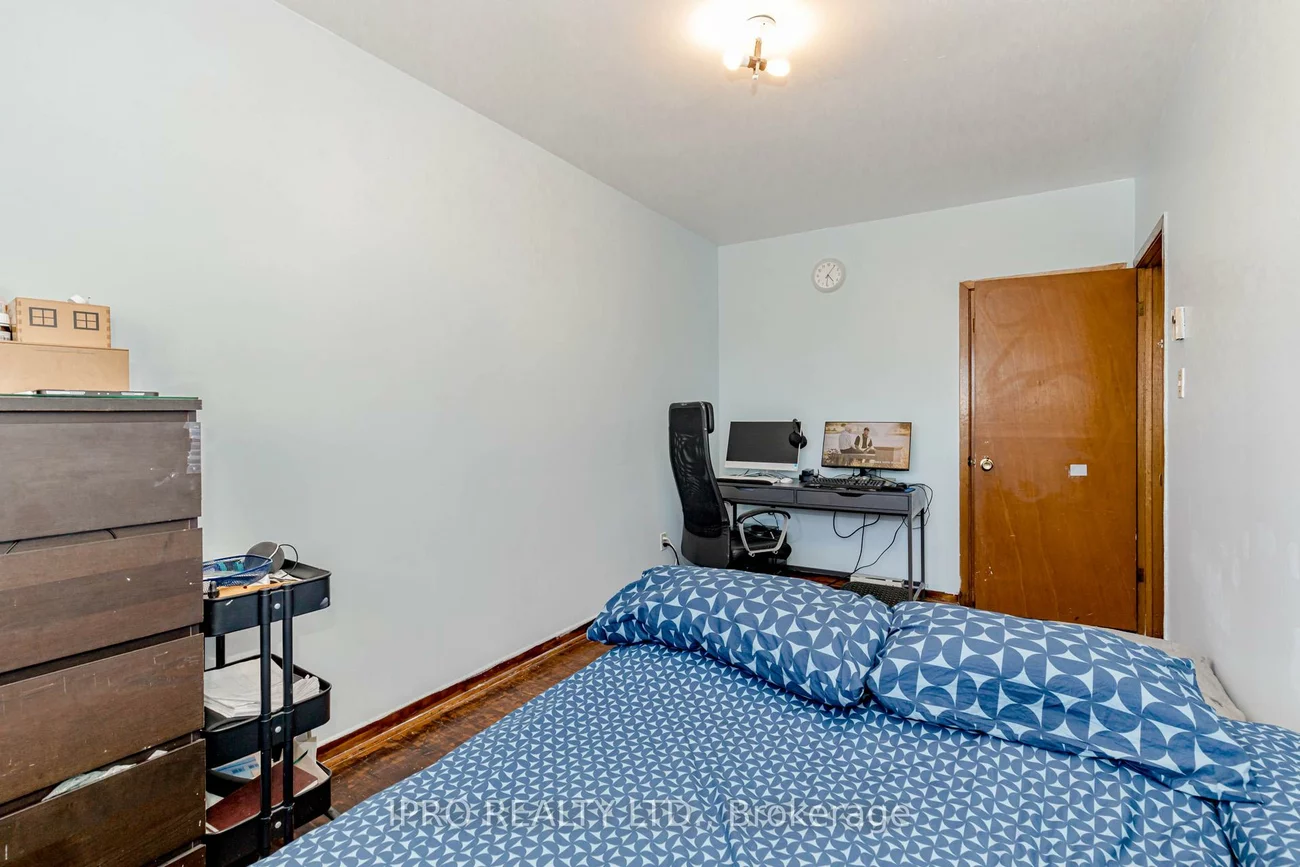 846, Wilson, Downsview-Roding-CFB, Toronto
