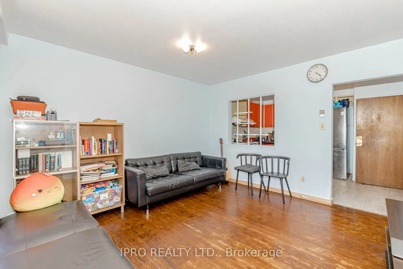 846, Wilson, Downsview-Roding-CFB, Toronto