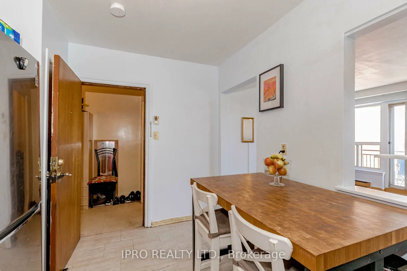 846, Wilson, Downsview-Roding-CFB, Toronto