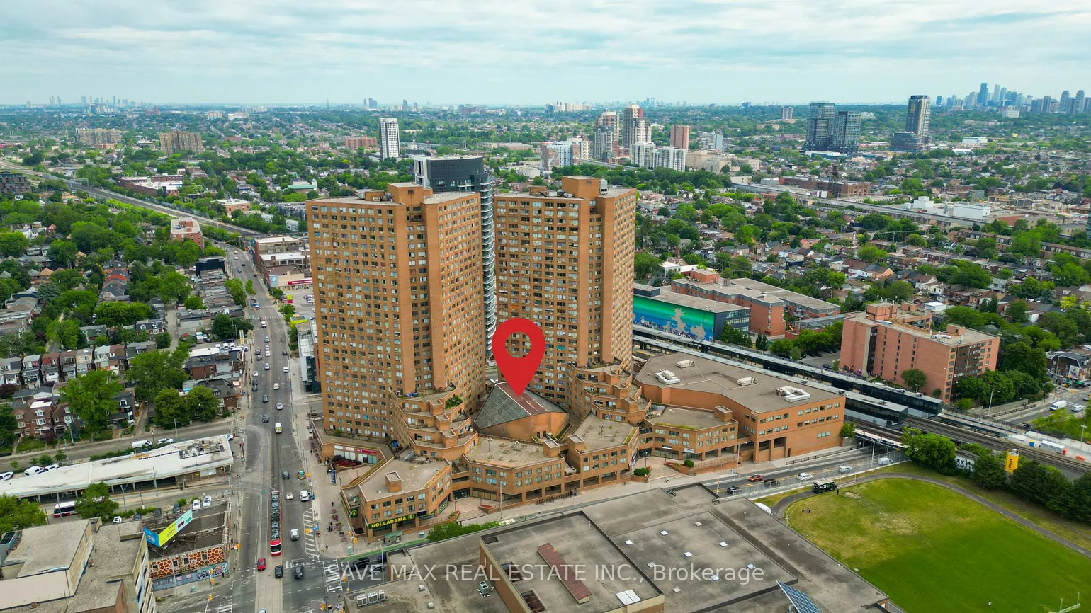 2340, Dundas, High Park North, Toronto
