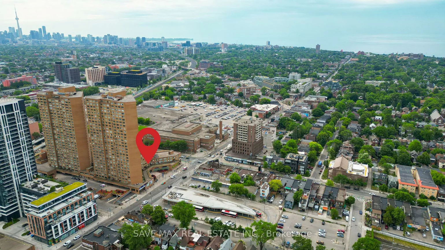 2340, Dundas, High Park North, Toronto