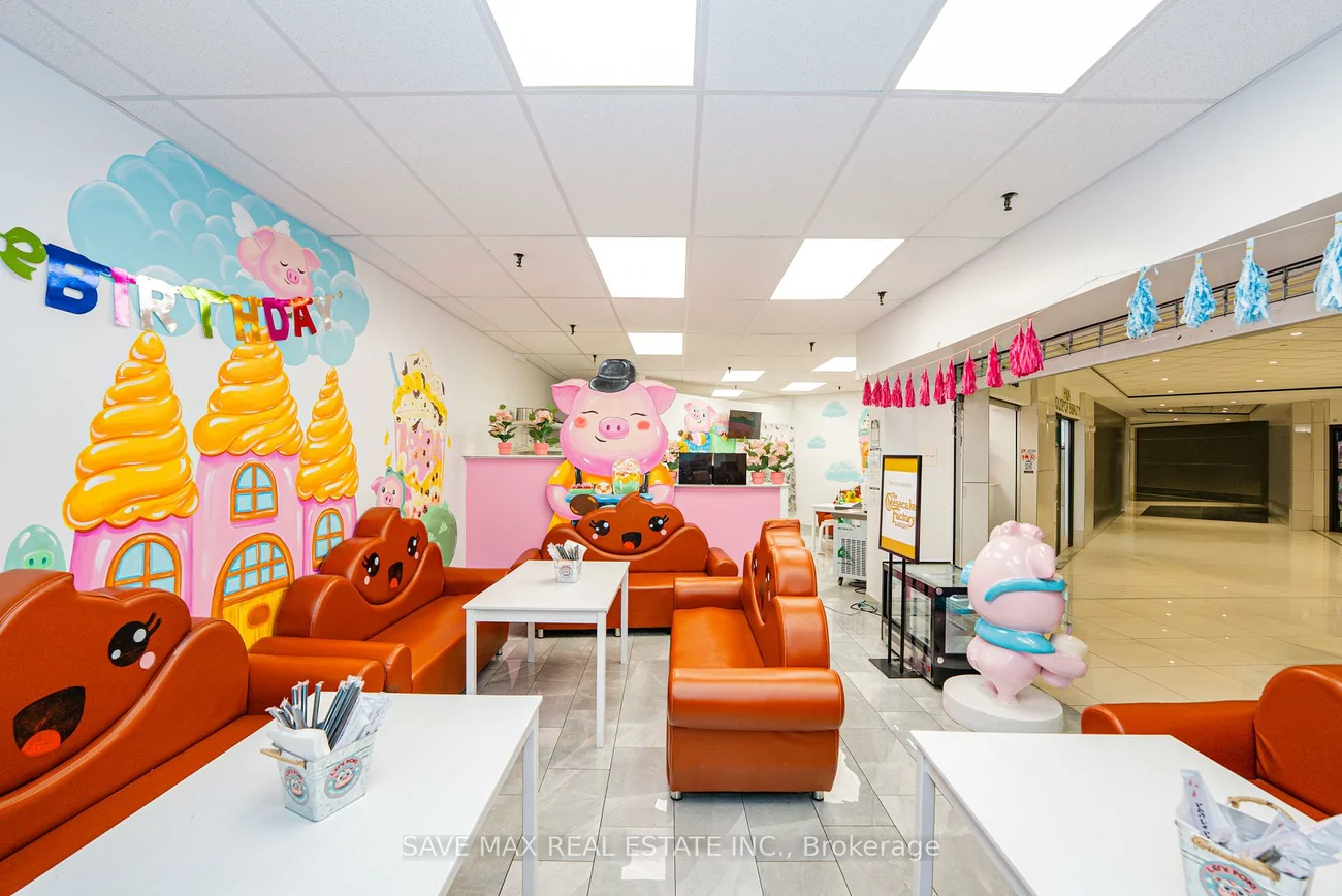 2340, Dundas, High Park North, Toronto