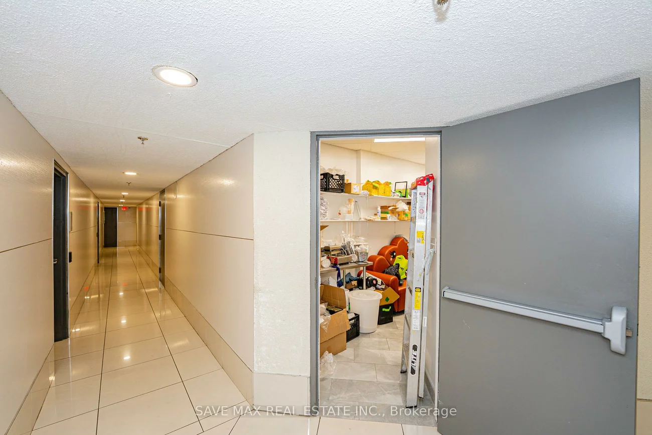 2340, Dundas, High Park North, Toronto