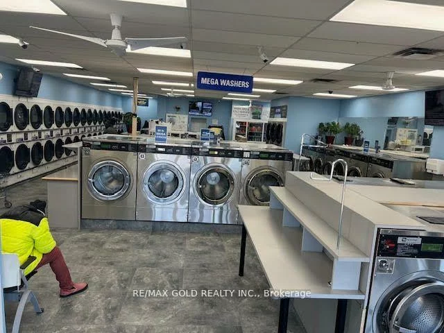 2891, Jane, Glenfield-Jane Heights, Toronto