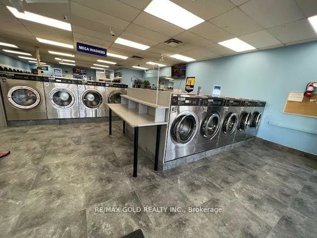 2891, Jane, Glenfield-Jane Heights, Toronto