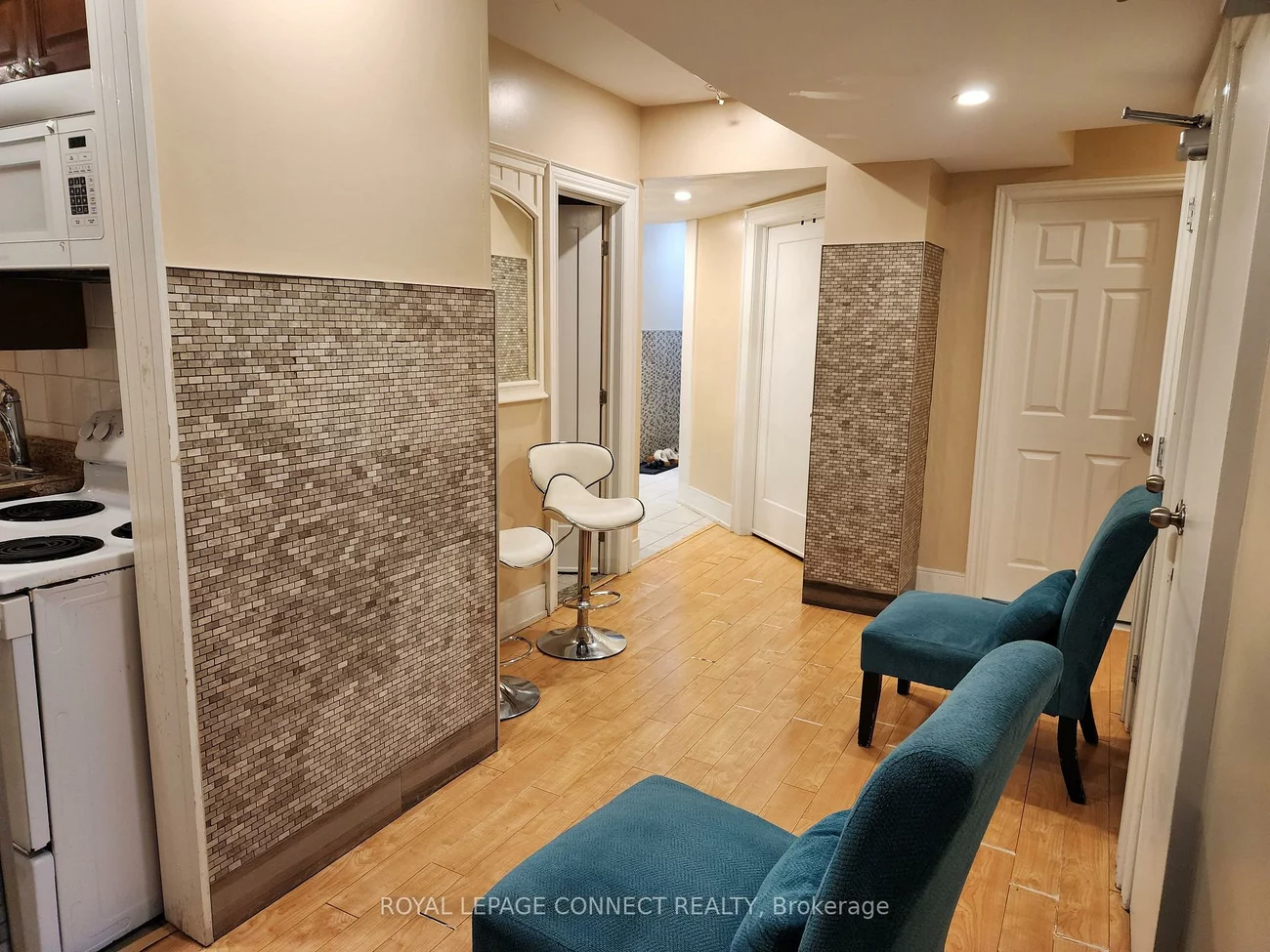 191-3, Millwick, Humber Summit, Toronto