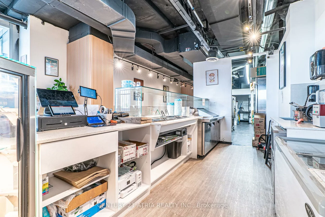 5245, Dundas, Islington-City Centre West, Toronto